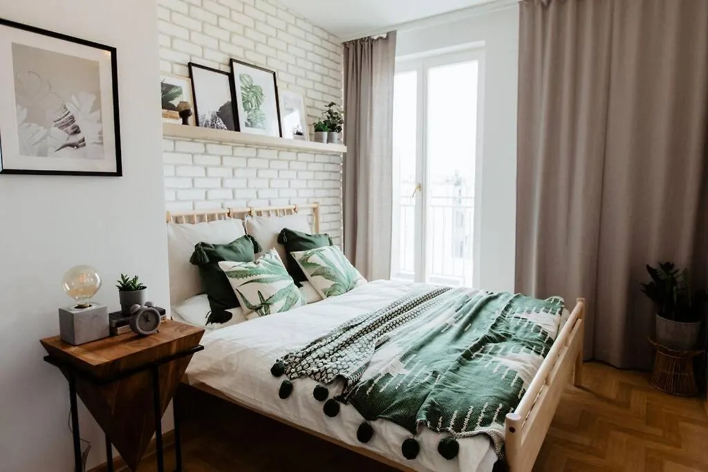 Επικοινωνία με το Loft Apartment With Balcony In Centre
